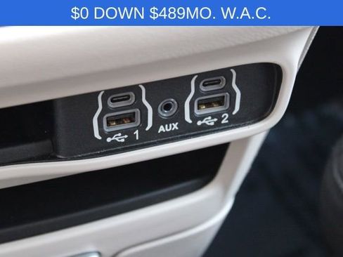 Used 2024 Chrysler Voyager LX image 42