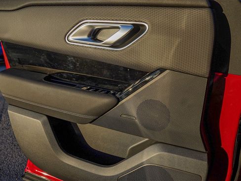 Used 2023 Land Rover Range Rover Velar R-Dynamic S image 22