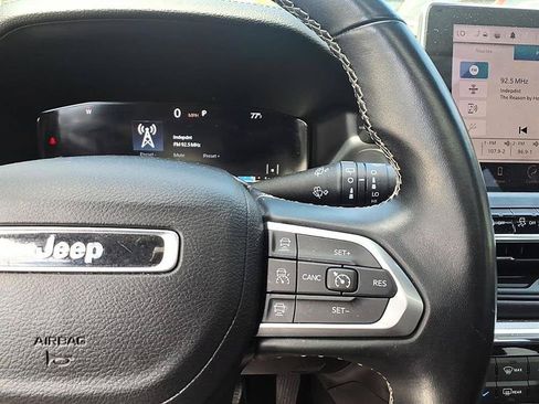 Used 2022 Jeep Compass High Altitude AWD/4WD image 28