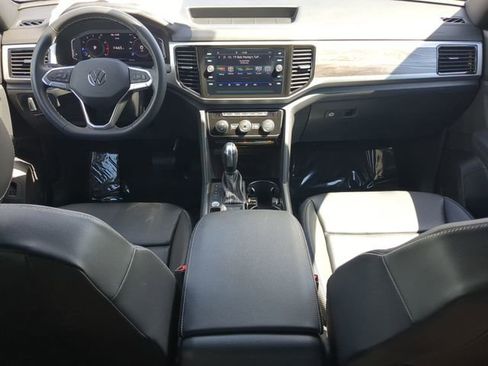 Used 2023 Volkswagen Atlas Cross Sport SE w/ Black Wheel Package image 13