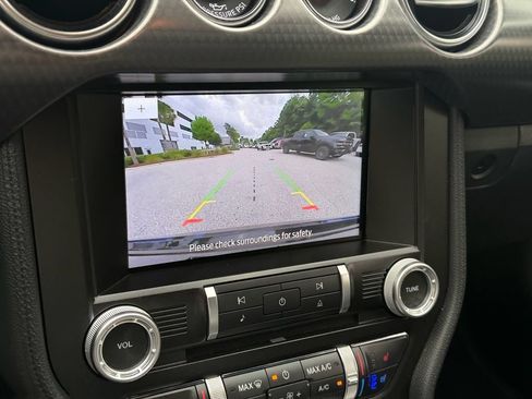 Used 2022 Ford Mustang GT Premium w/ GT Performance Package RWD image 18