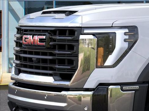 New 2026 GMC Sierra 2500 Pro image 13
