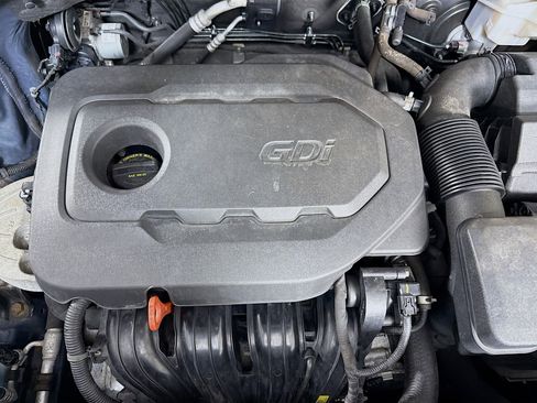 Used 2017 Hyundai Santa Fe Sport image 37