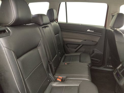 Used 2022 Volkswagen Atlas SE image 19