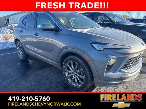 Used 2024 Buick Encore GX Avenir w/ Avenir Convenience Package image 2