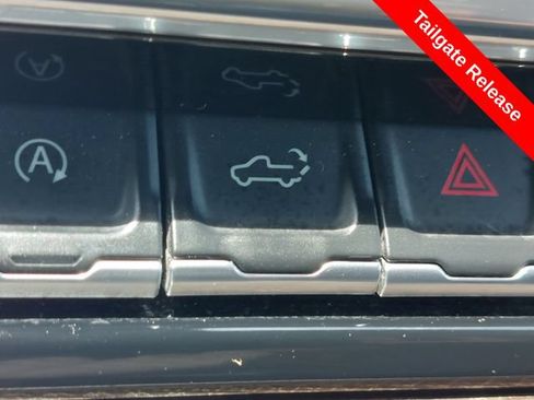 Used 2024 Chevrolet Silverado 1500 LT AWD/4WD image 19