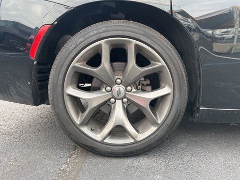 Used 2017 Dodge Charger R/T w/ Plus Group image 11