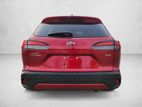Used 2026 Toyota Corolla Cross XLE image 6
