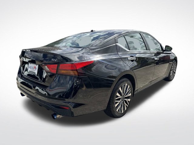 Used 2023 Nissan Altima 2.5 SV FWD image 9