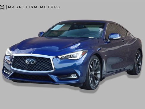Used 2019 INFINITI Q60 3.0t Luxe w/ Cargo Package RWD image 6