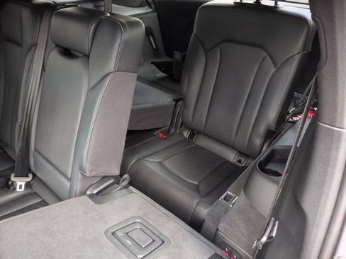Used 2019 Audi Q7 2.0T Premium Plus w/ Premium Plus Package AWD/4WD image 31
