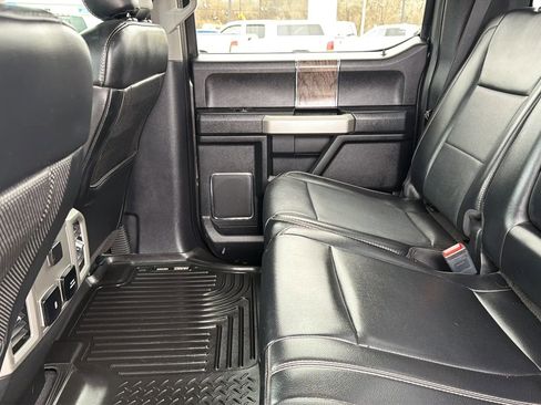 Used 2019 Ford F250 Lariat w/ Chrome Package image 43