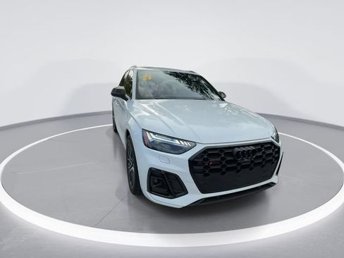 Used 2024 Audi SQ5 Prestige AWD/4WD image 2