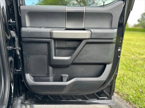 Used 2018 Ford F150 Raptor w/ Equipment Group 801A Mid image 21