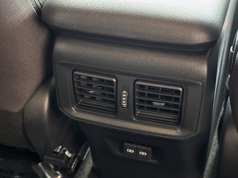 Used 2023 Toyota RAV4 SE w/ Convenience Package AWD/4WD image 16