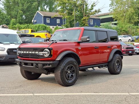 Certified 2024 Ford Bronco Wildtrak image 5