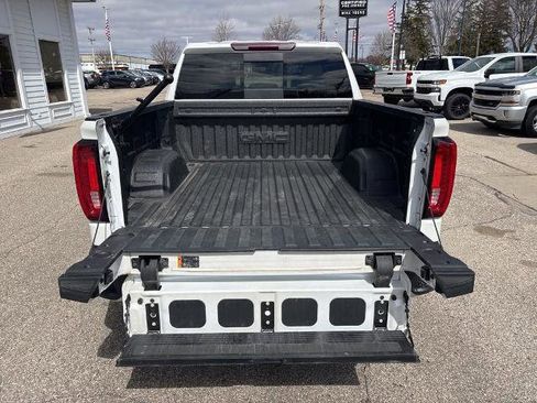 Certified 2022 GMC Sierra 1500 SLT w/ SLT Premium Plus Package AWD/4WD image 10