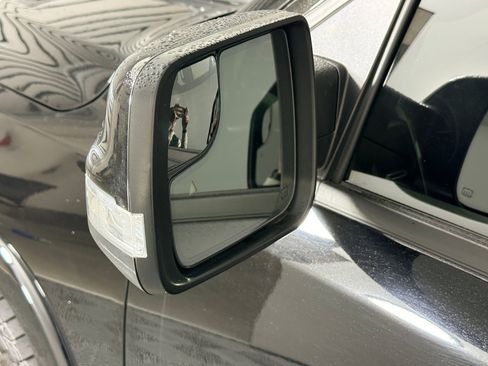 Used 2019 RAM 1500 Laramie image 19