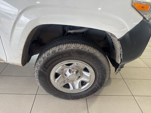 Used 2019 Toyota Tacoma SR RWD image 18