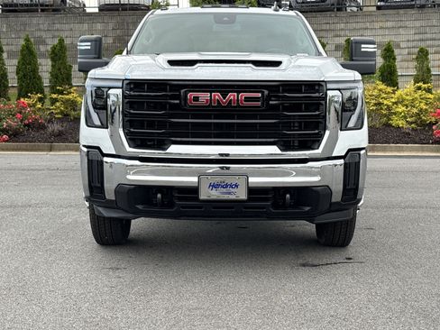 New 2025 GMC Sierra 3500 Pro w/ Convenience Package image 3