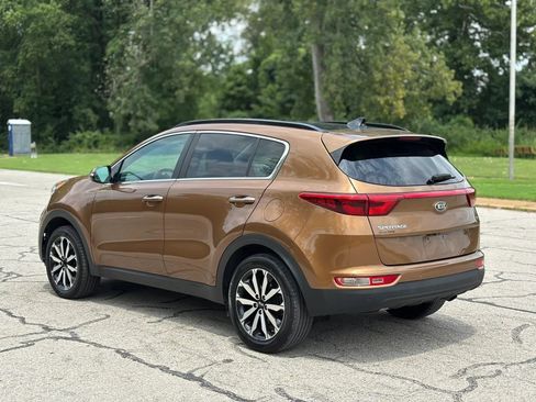 Used 2018 Kia Sportage EX w/ Option Group 040 FWD image 8