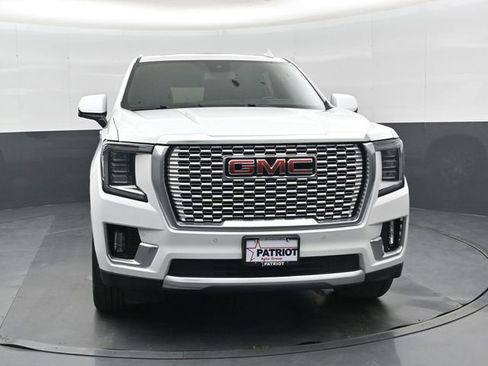 Used 2023 GMC Yukon Denali AWD/4WD image 9