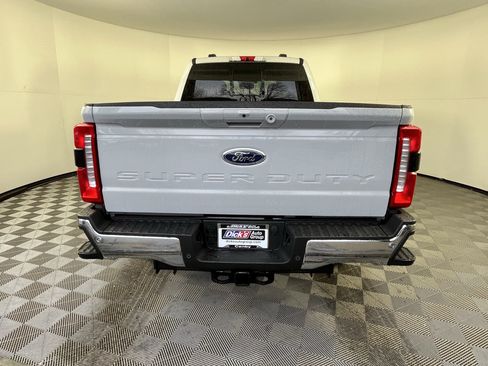 New 2026 Ford F250 XLT w/ XLT Premium Package AWD/4WD image 4