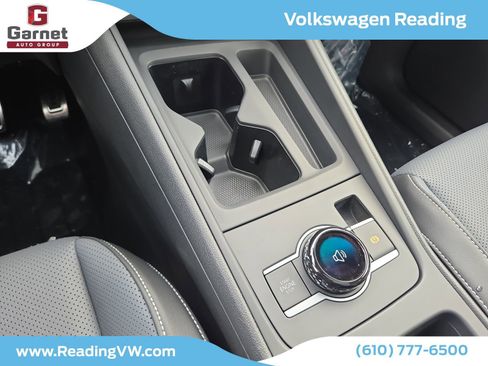 New 2026 Volkswagen Tiguan SE R-Line image 17