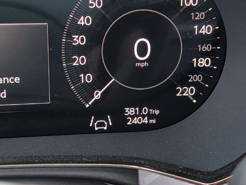 New 2025 Bentley Flying Spur Plug-In Hybrid AWD/4WD image 10