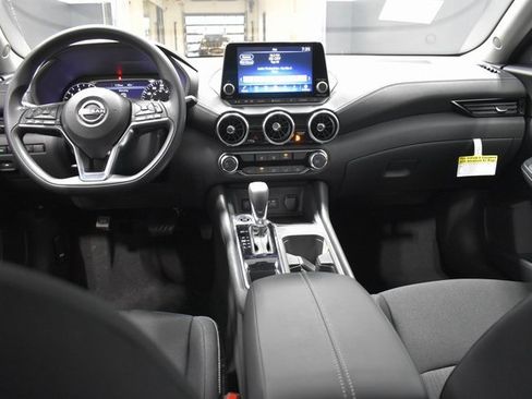 New 2025 Nissan Sentra SV image 13