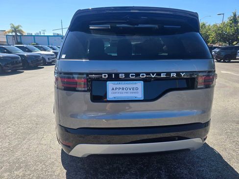 Used 2025 Land Rover Discovery Metropolitan Edition AWD/4WD image 4