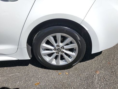 Used 2023 Toyota Corolla LE w/ LE Convenience Package image 10