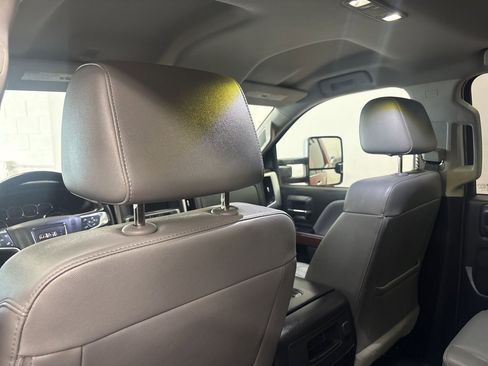 Used 2018 GMC Sierra 1500 SLT w/ SLT Premium Package image 11