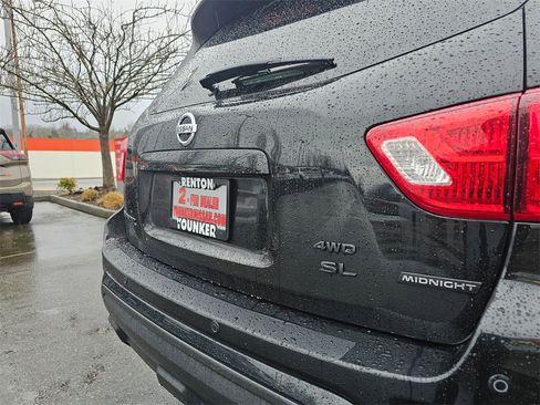 Used 2018 Nissan Pathfinder SL w/ Midnight Edition Package image 10