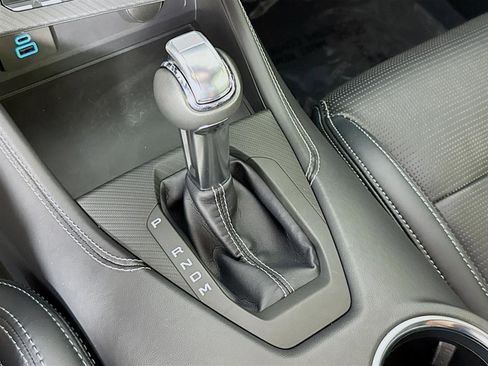 Used 2025 Ford Mustang GT Premium image 19