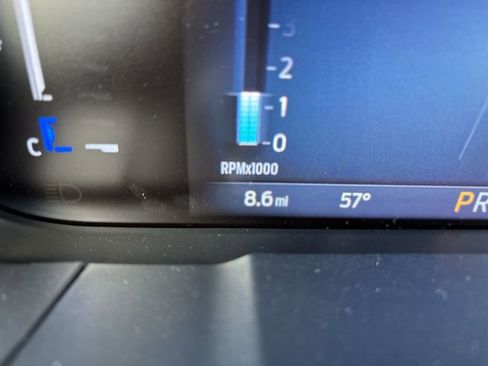 New 2025 Ford Maverick XL w/ Equipment Group 102A image 17