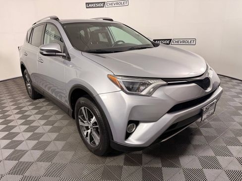 Used 2016 Toyota RAV4 XLE AWD/4WD image 8