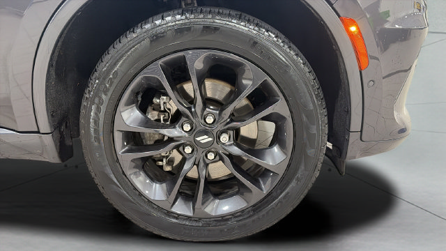 Used 2025 Dodge Durango GT AWD/4WD image 24