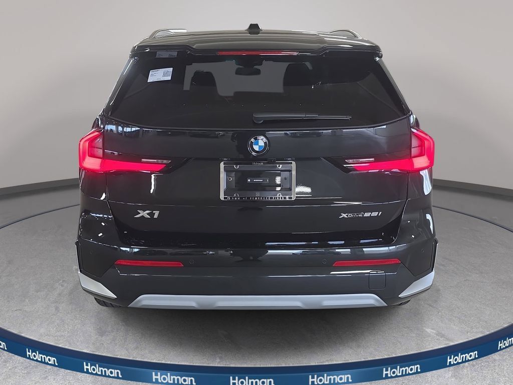 Used 2026 BMW X1 xDrive28i w/ Convenience Package AWD/4WD image 5