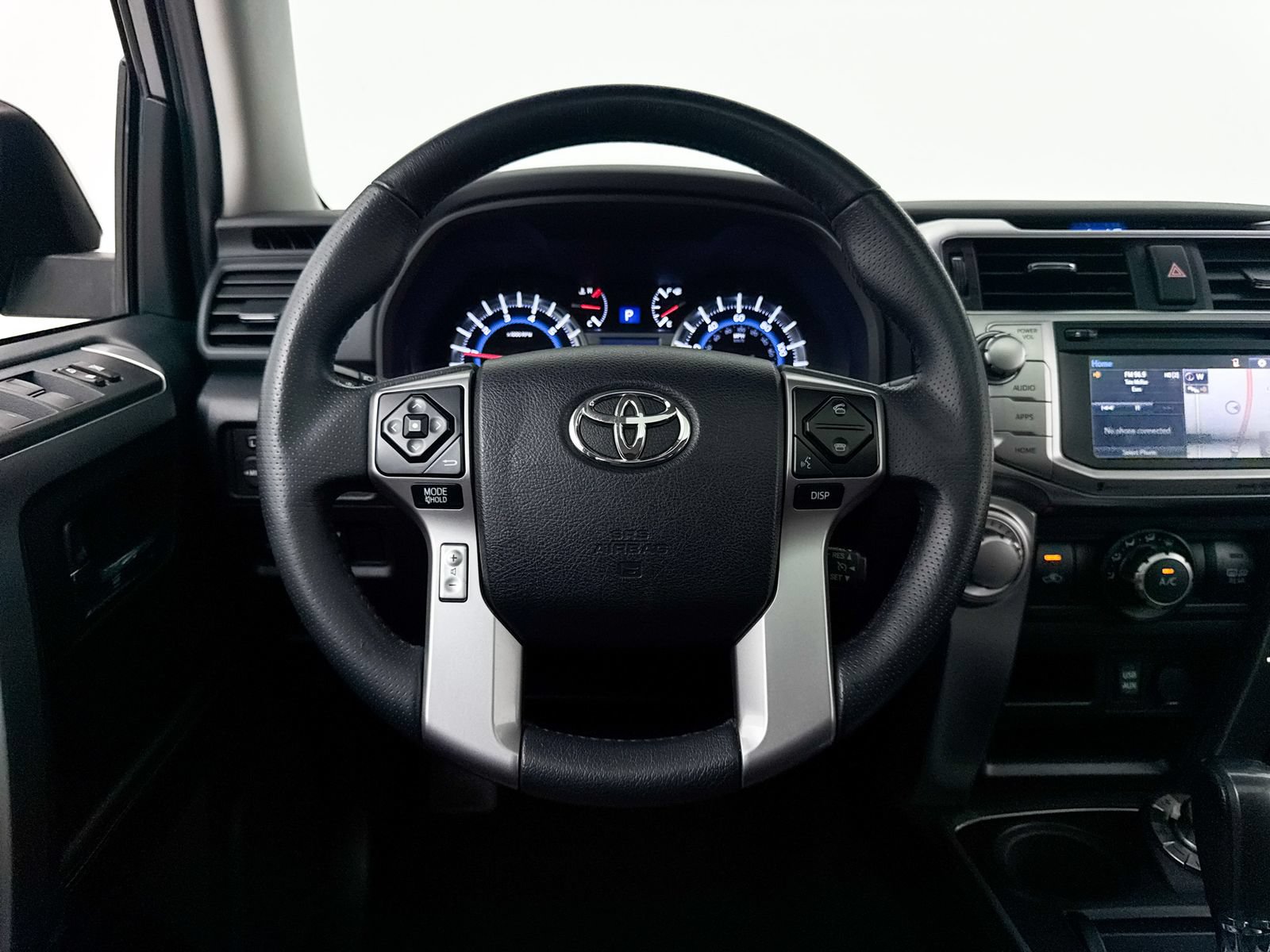 Used 2018 Toyota 4Runner SR5 Premium AWD/4WD image 32