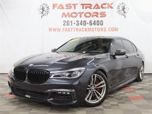 Used 2019 BMW 750i xDrive w/ Executive Package image 1