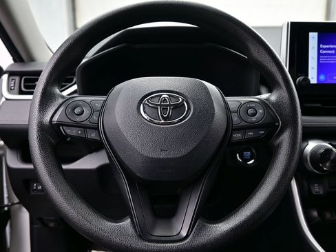 Used 2024 Toyota RAV4 XLE FWD image 23