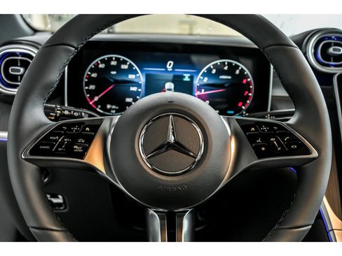 New 2026 Mercedes-Benz GLC 300 4MATIC image 12