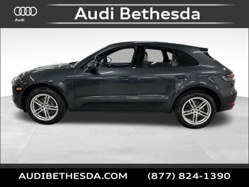 Used 2020 Porsche Macan AWD/4WD image 4