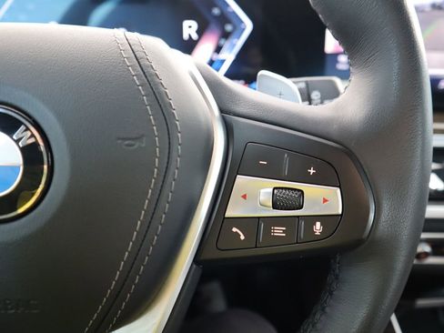 Used 2024 BMW X5 xDrive40i w/ Parking Assistance Package image 12