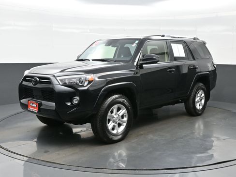 Used 2024 Toyota 4Runner SR5 image 2