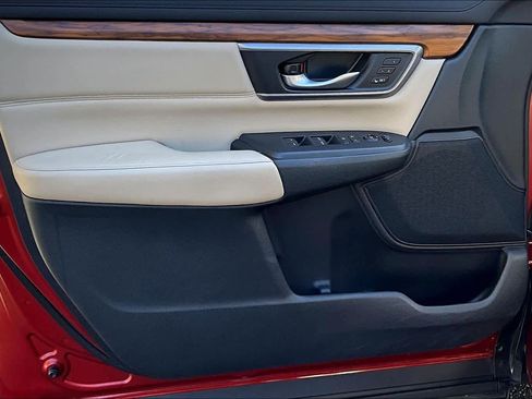 Used 2017 Honda CR-V Touring image 21