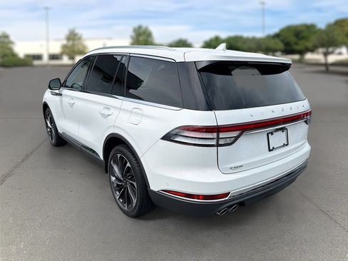Certified 2020 Lincoln Aviator Reserve w/ Equipment Group 202A AWD/4WD image 5