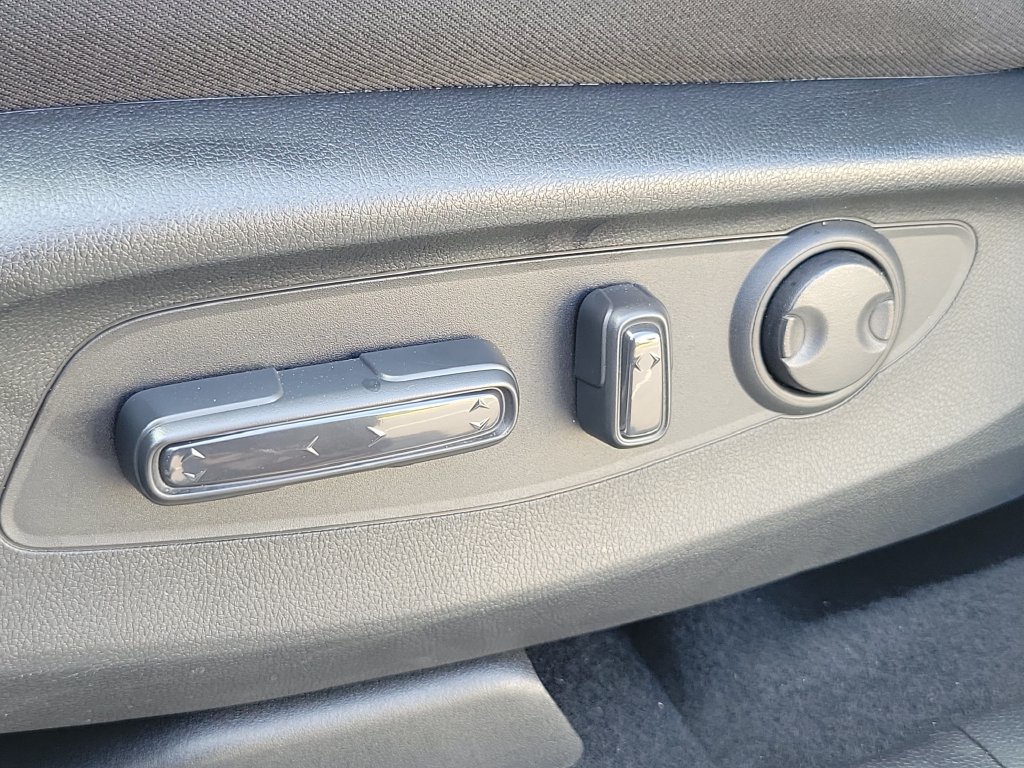 Certified 2025 Honda CR-V EX image 21
