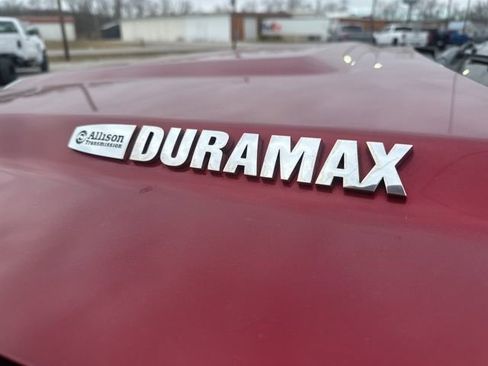 Certified 2019 GMC Sierra 2500 SLT w/ Duramax Plus Package image 6